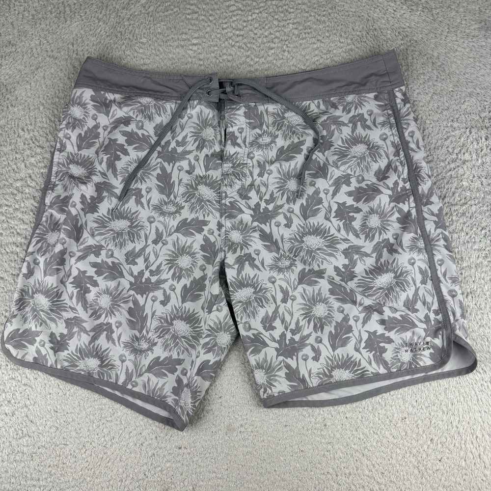 Travis Mathew Board Short Men 38 Gray Floral Stretch Drawstring 8.5 in Inseam